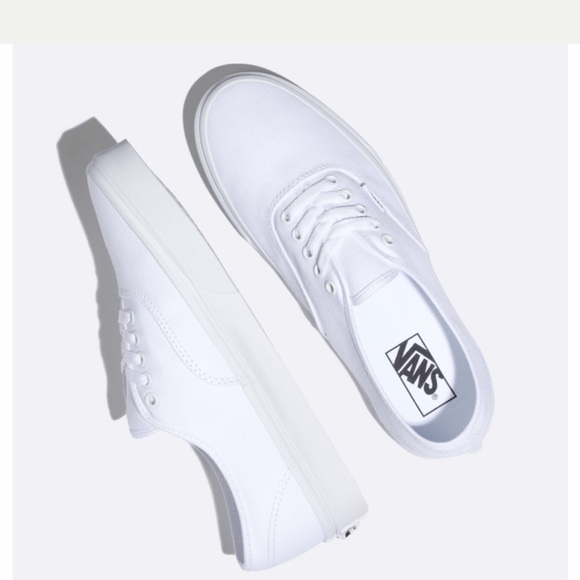 white lace up vans mens